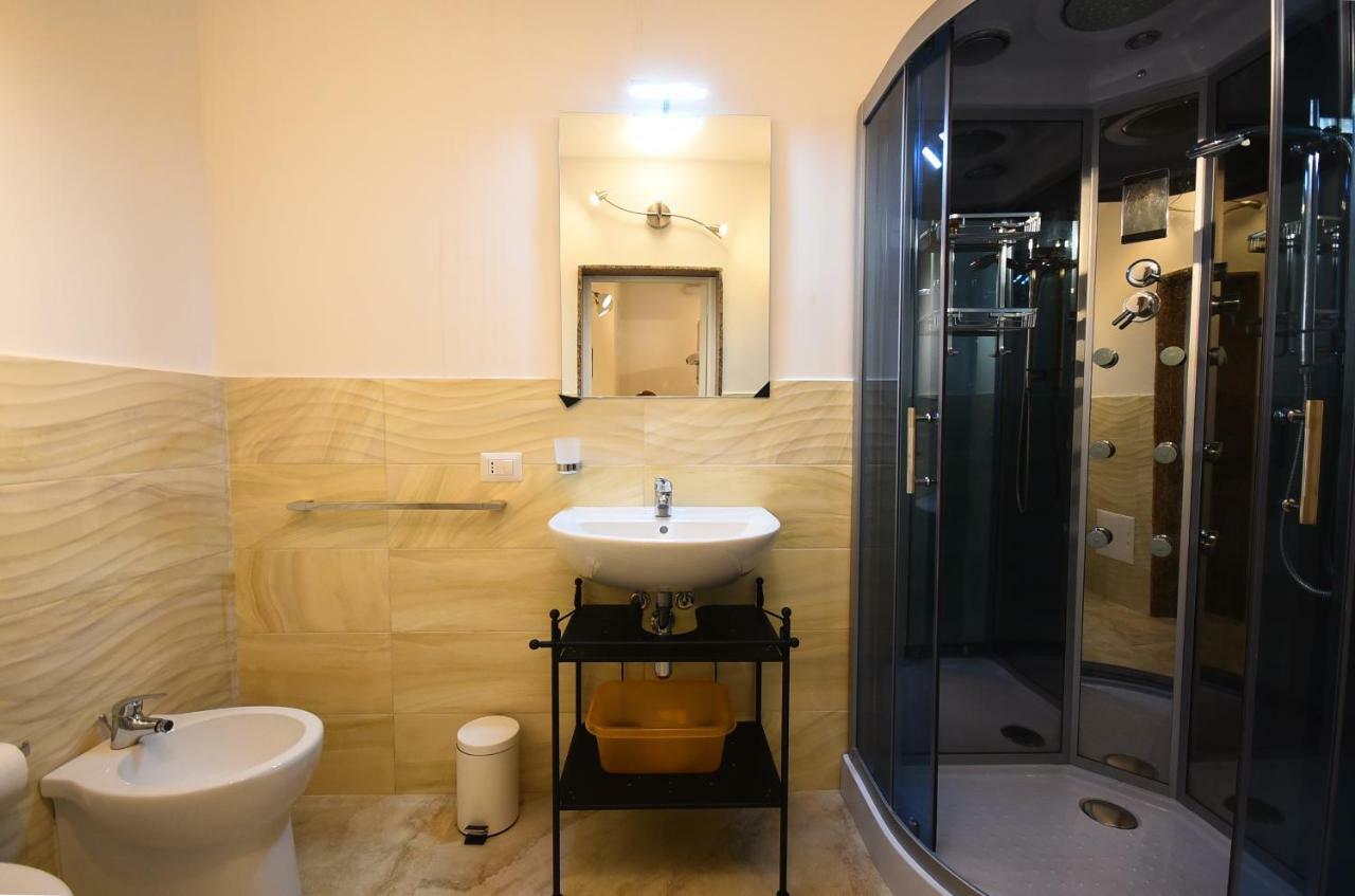Ravenna Apartments กัลลีโปลี ภายนอก รูปภาพ