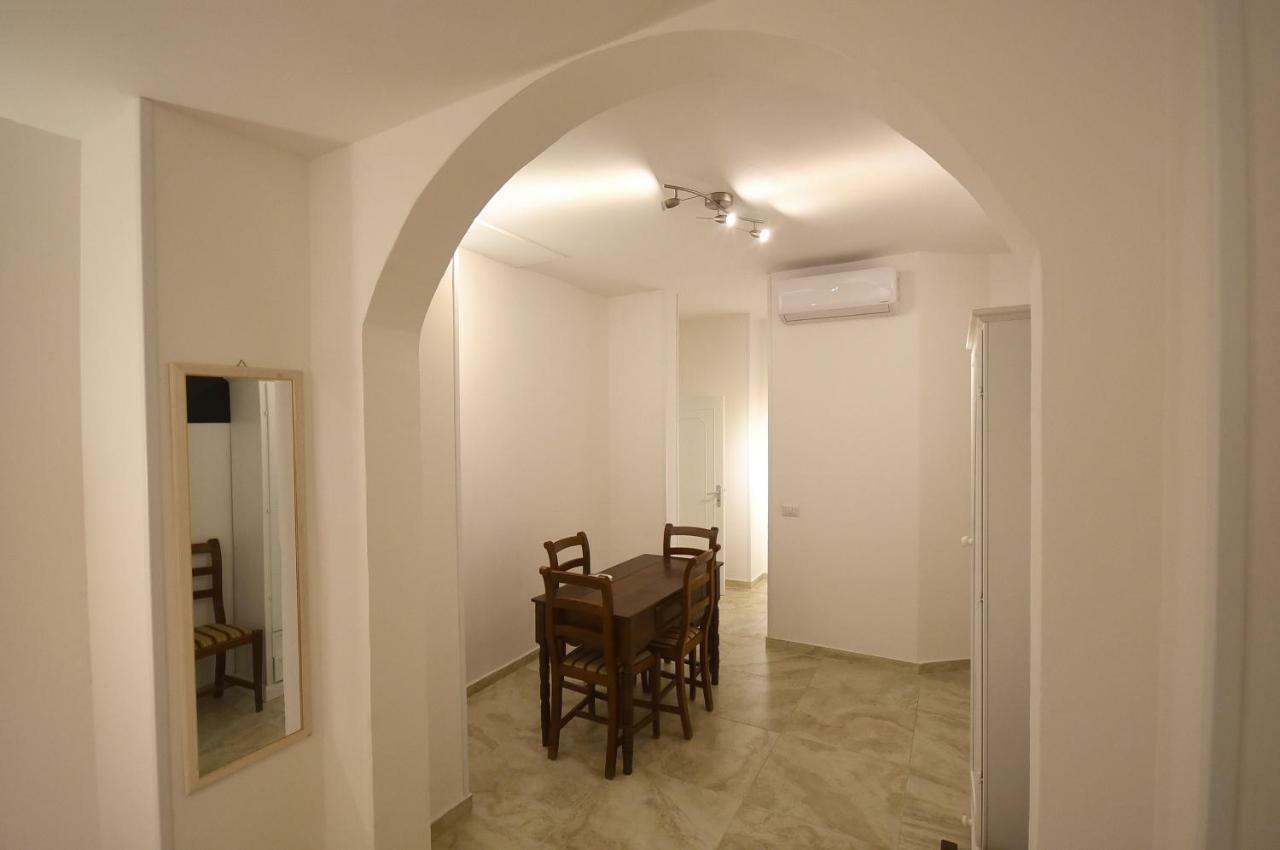 Ravenna Apartments กัลลีโปลี ภายนอก รูปภาพ