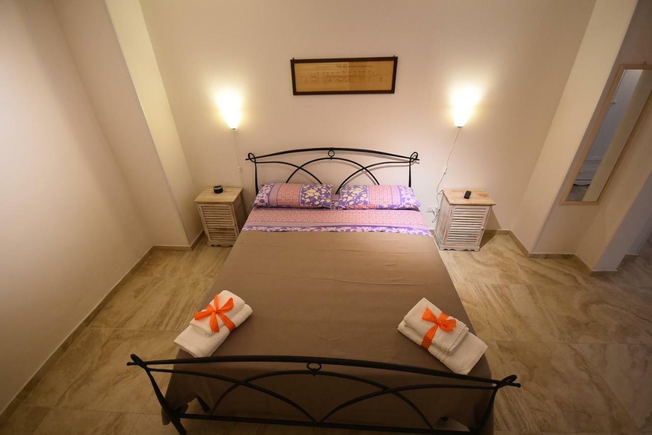Ravenna Apartments กัลลีโปลี ภายนอก รูปภาพ