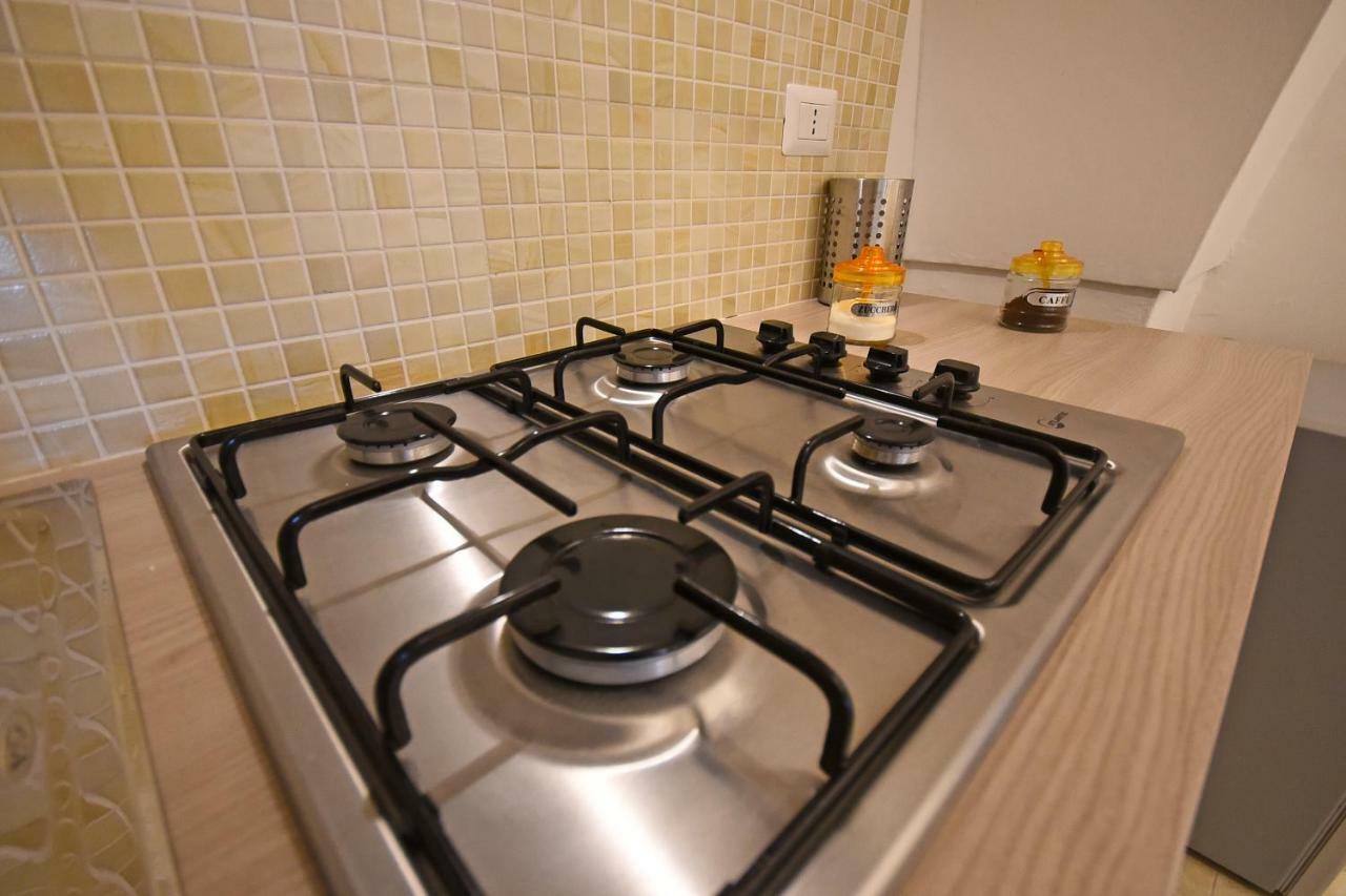 Ravenna Apartments กัลลีโปลี ภายนอก รูปภาพ
