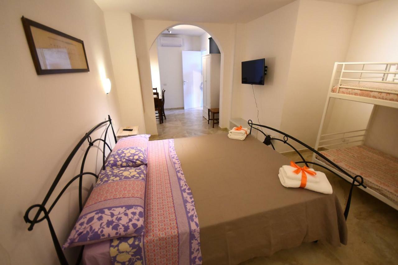Ravenna Apartments กัลลีโปลี ภายนอก รูปภาพ