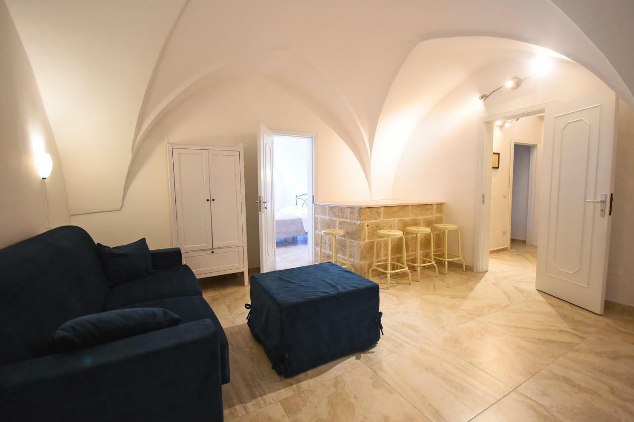Ravenna Apartments กัลลีโปลี ภายนอก รูปภาพ