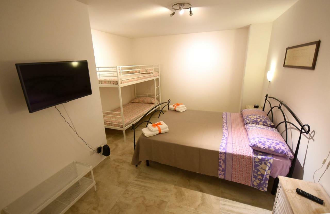 Ravenna Apartments กัลลีโปลี ภายนอก รูปภาพ