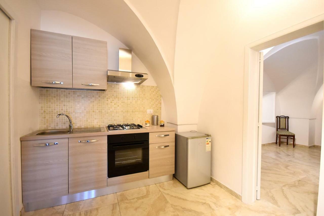 Ravenna Apartments กัลลีโปลี ภายนอก รูปภาพ